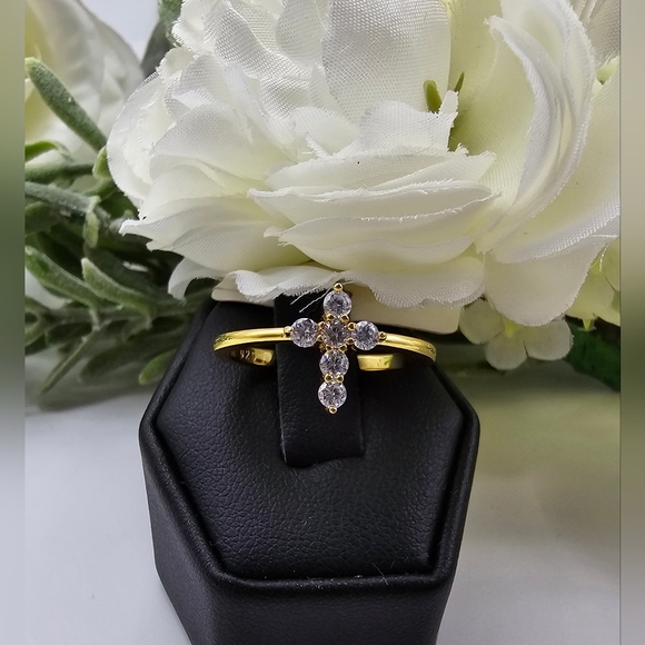♥️ Faithful Golden Cross RingCross - Picture 6 of 6